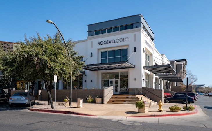 saatva viewing room - scottsdale, arizona